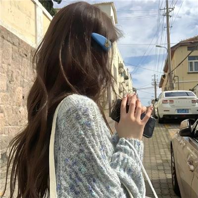 空房间里的妻子